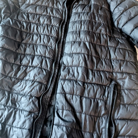 Men's Black Puffer Jacket - Picture 2 of 5